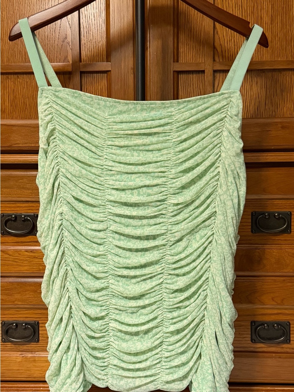 Torrid Stretch Mesh Cropped Shirred Cami Hemlock Green Floral Ruched Curvy Tank